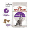 Imagen de ROYAL CANIN Gato Feline Sensible 33 - 1,5 Kg Comedero + Ratón